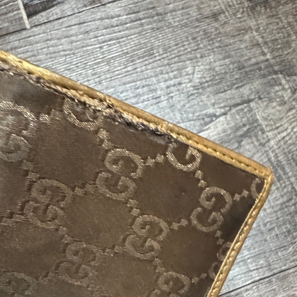 Gucci GG Canvas D-Ring Pattern Wallet - Picture 5 of 16